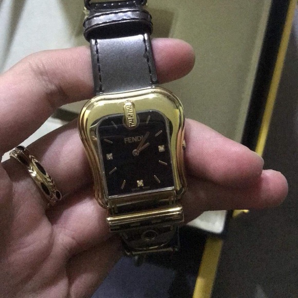 Fendi Watch for Women - Picture 2 of 6